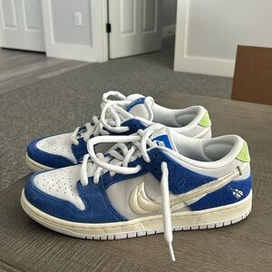 Nike Dunk low  «fly streetwear»